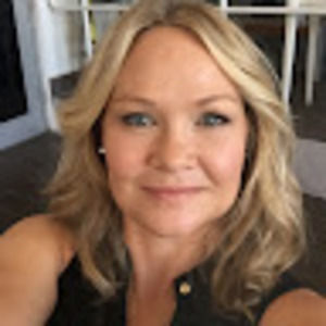 Meet your Posher, Julie